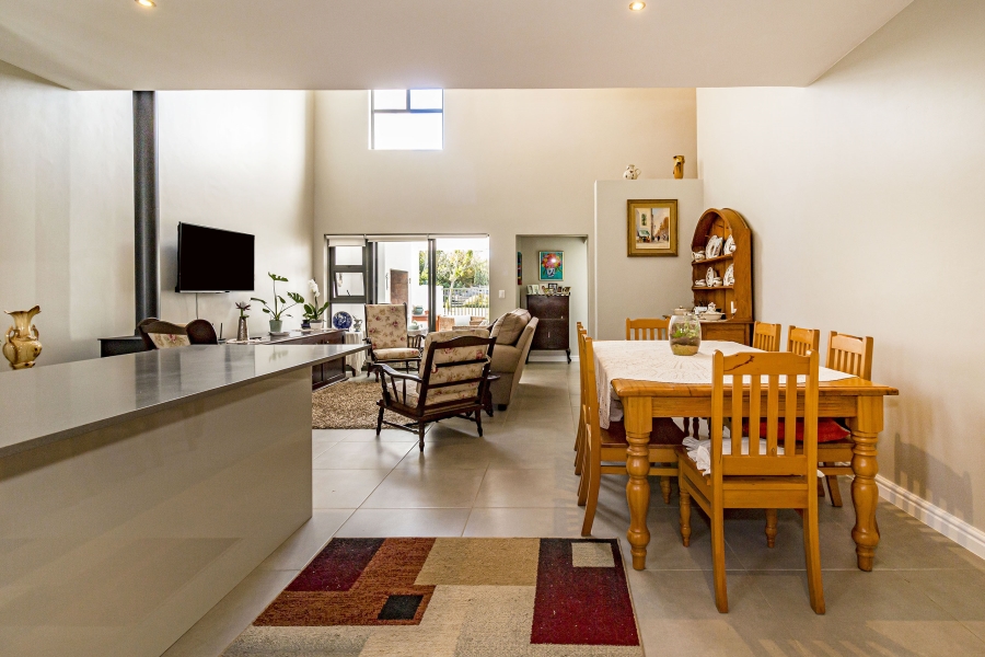 To Let 4 Bedroom Property for Rent in Croydon Gardens Estate Western Cape